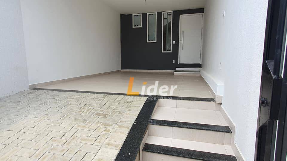 Casa à venda com 3 quartos, 90m² - Foto 5