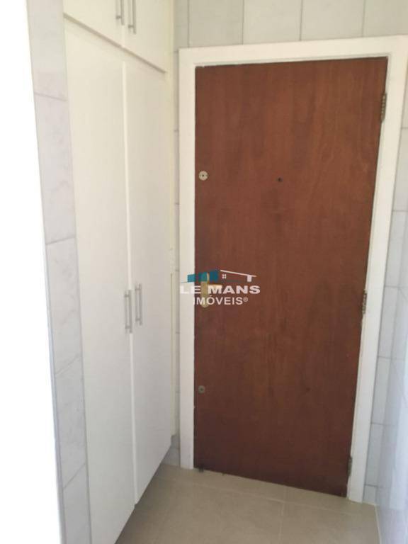 Apartamento à venda com 3 quartos, 140m² - Foto 25