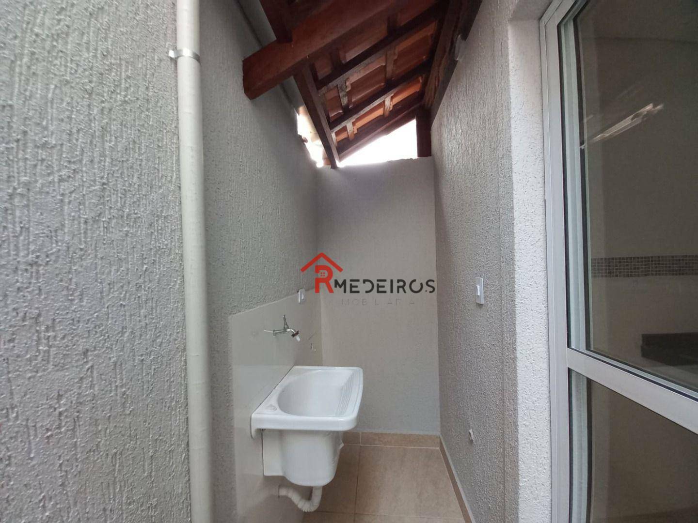 Casa à venda com 2 quartos, 57m² - Foto 23