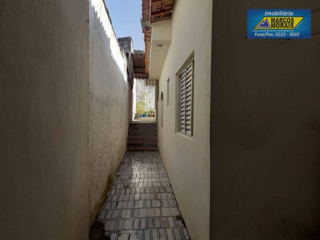 Casa à venda com 2 quartos, 100m² - Foto 12