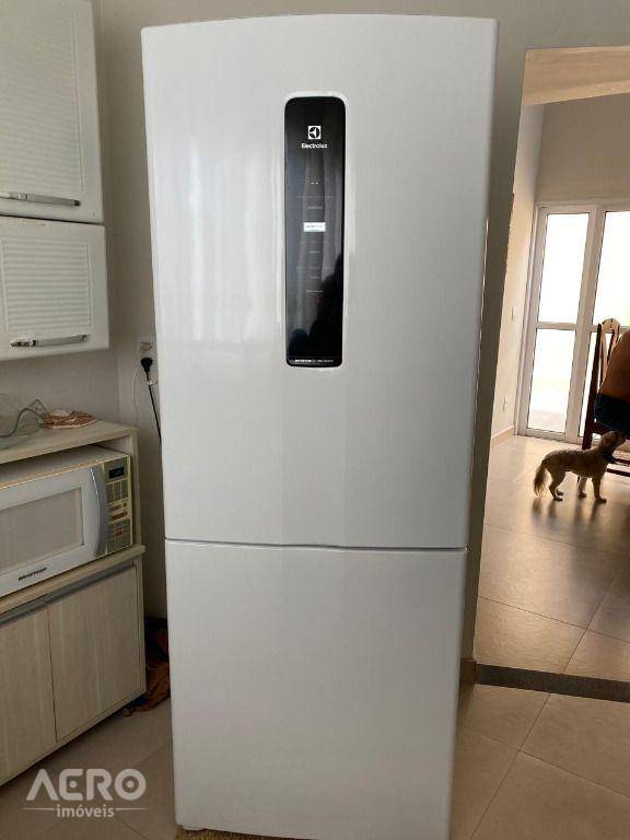 Casa à venda com 3 quartos, 169m² - Foto 22