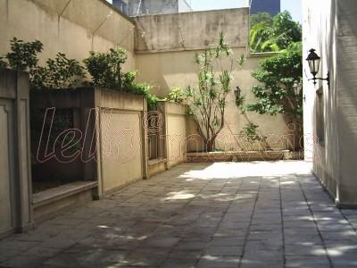 Apartamento à venda com 3 quartos, 200m² - Foto 41