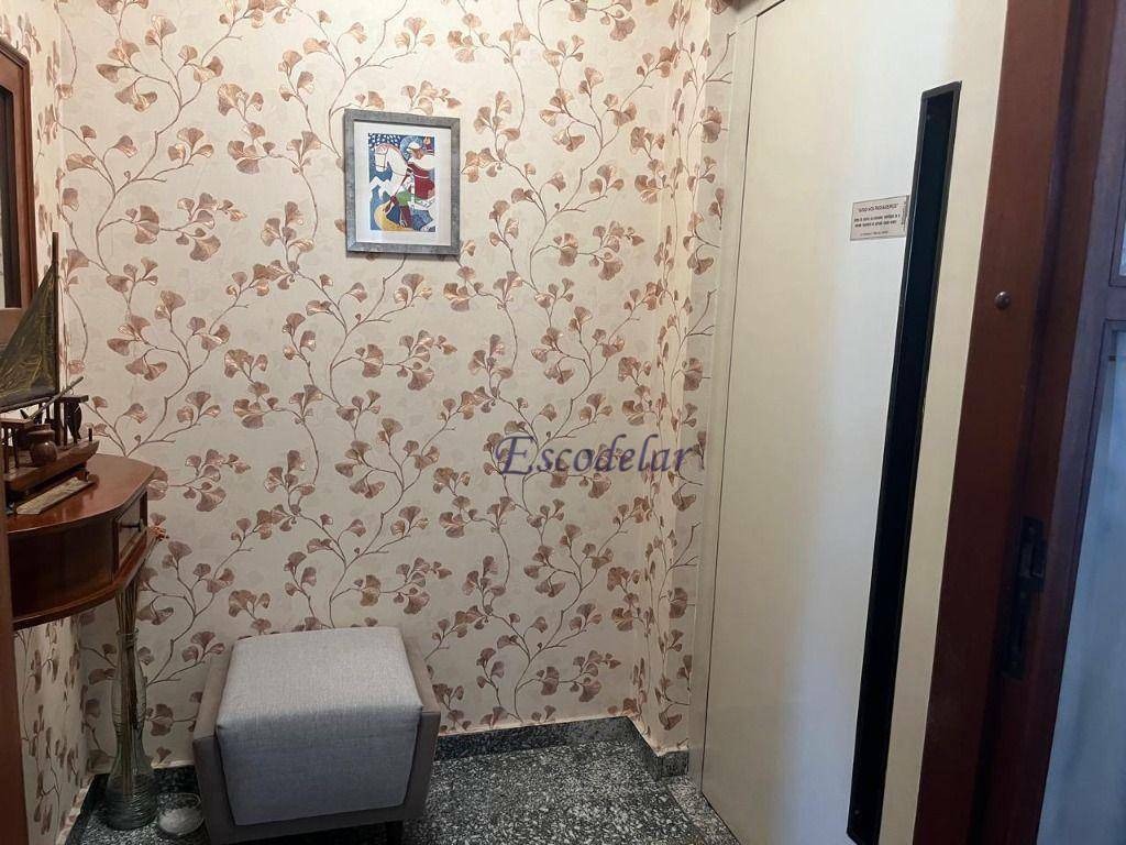 Apartamento à venda com 4 quartos, 201m² - Foto 8