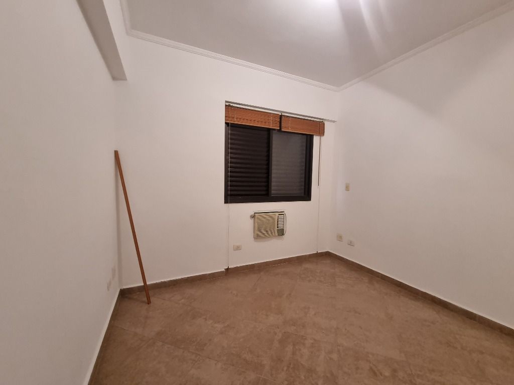 Apartamento à venda com 3 quartos, 150m² - Foto 13