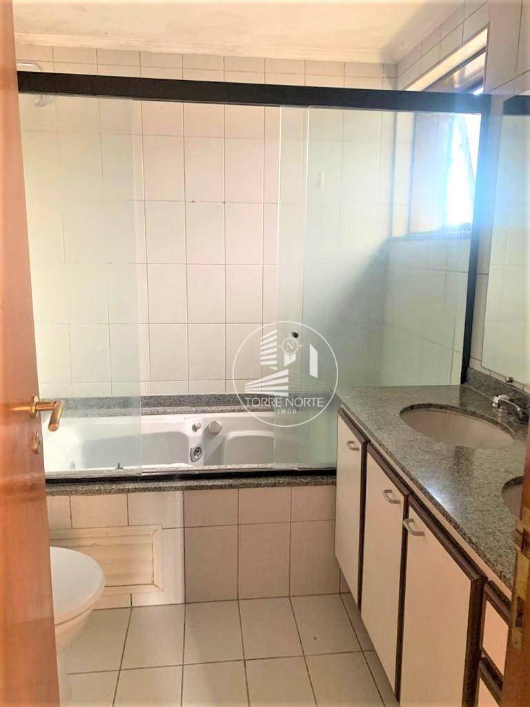 Apartamento à venda com 3 quartos, 119m² - Foto 22