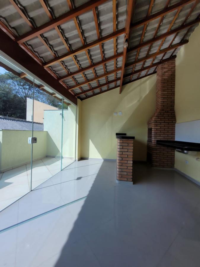 Casa à venda com 2 quartos, 120m² - Foto 2