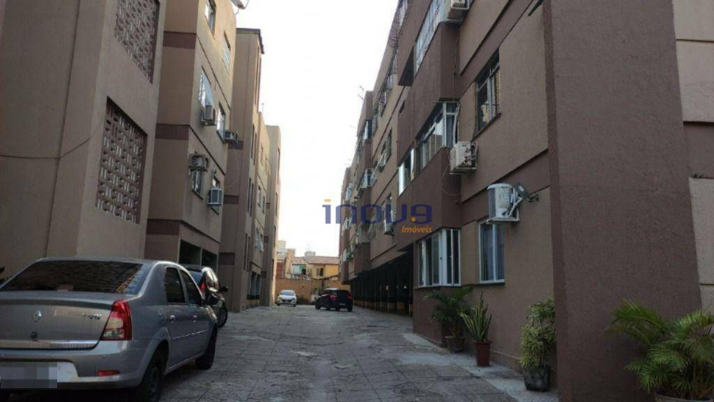 Apartamento à venda com 3 quartos, 102m² - Foto 2