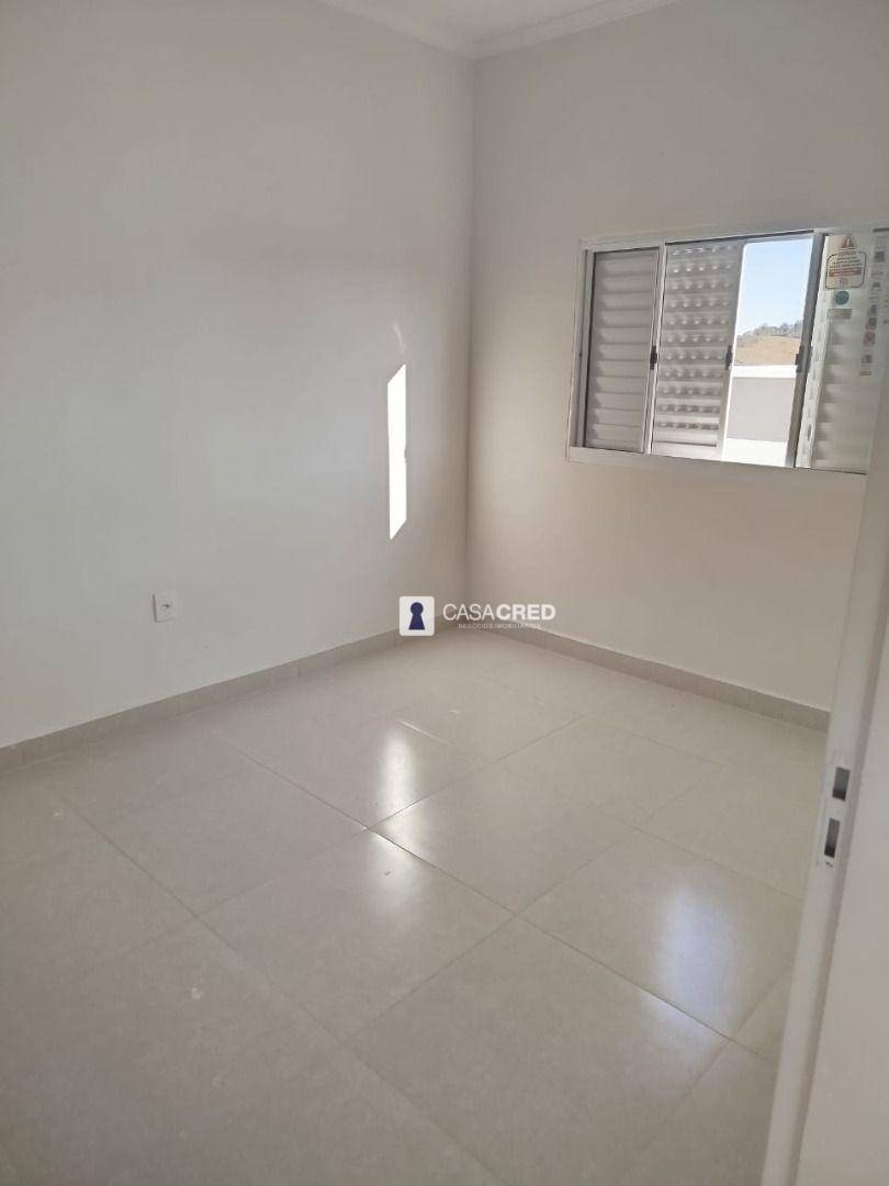 Casa à venda com 2 quartos, 75m² - Foto 8