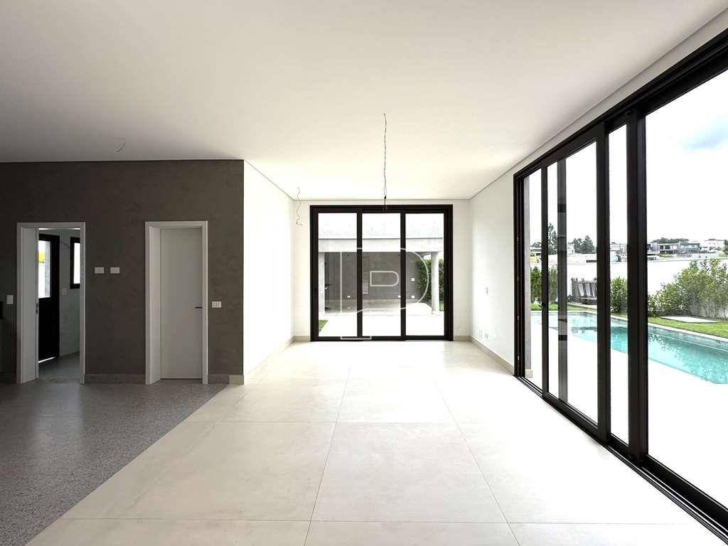 Casa de Condomínio à venda e aluguel com 4 quartos, 350m² - Foto 11