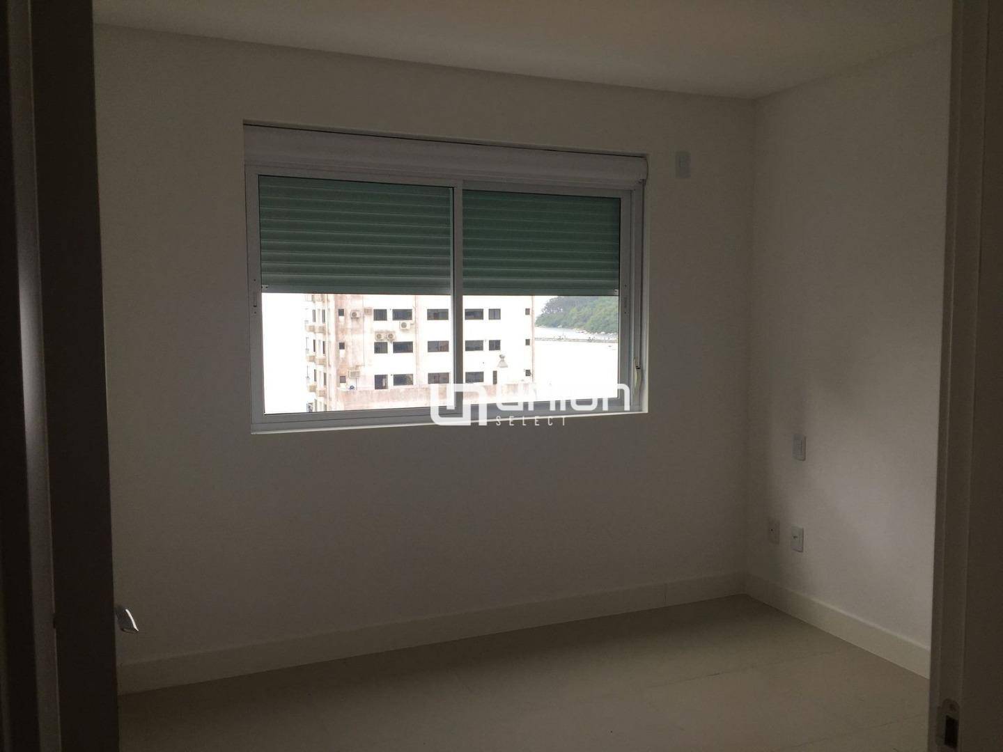 Apartamento à venda com 4 quartos, 154m² - Foto 16