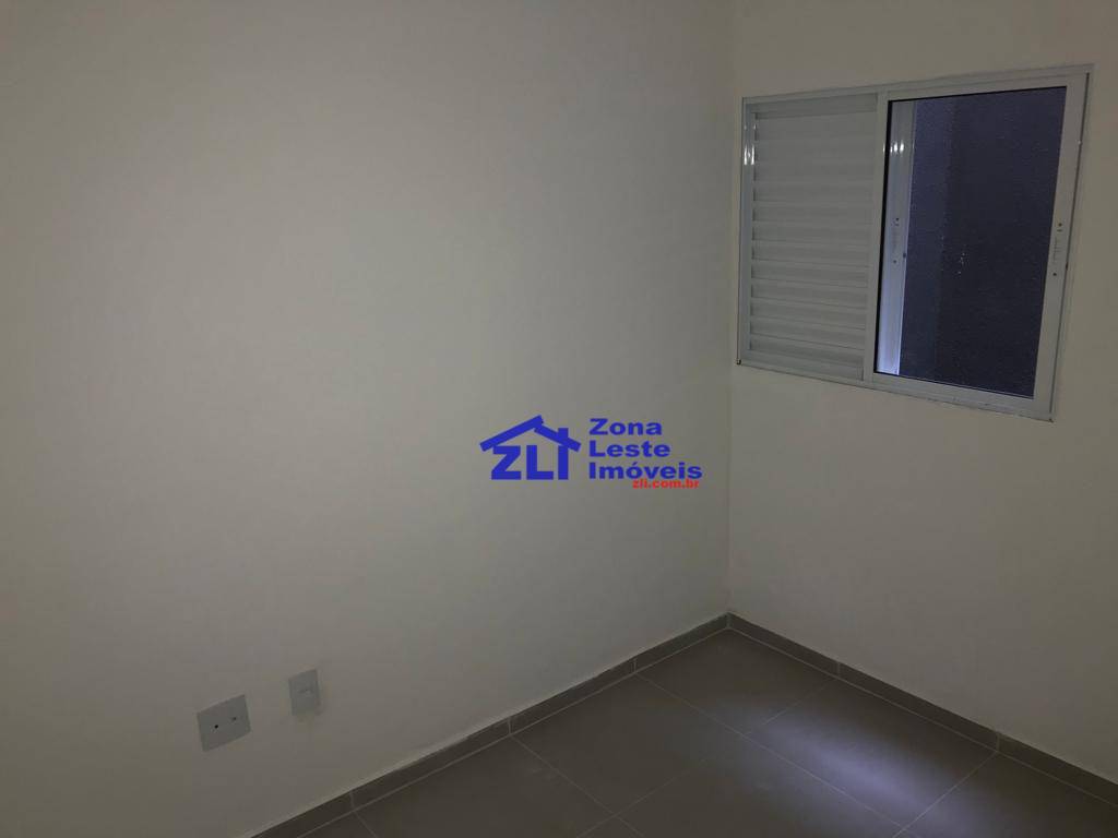 Apartamento à venda com 2 quartos, 40m² - Foto 12