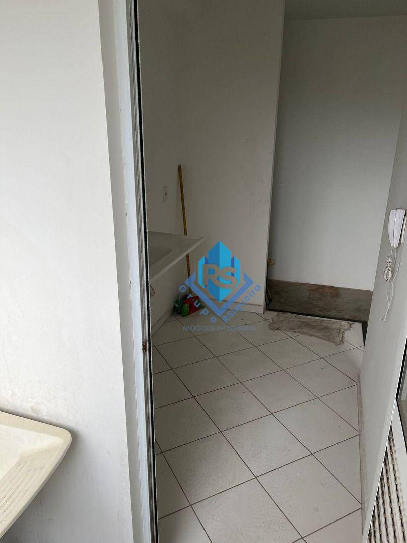 Apartamento à venda com 2 quartos, 44m² - Foto 10