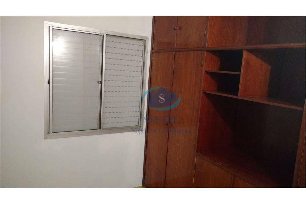 Apartamento à venda com 2 quartos, 50m² - Foto 15