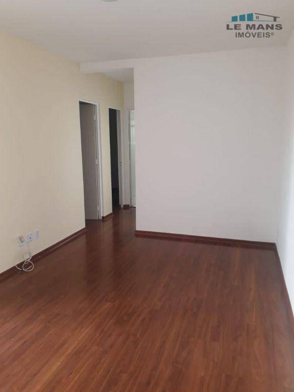 Apartamento à venda com 2 quartos, 49m² - Foto 2