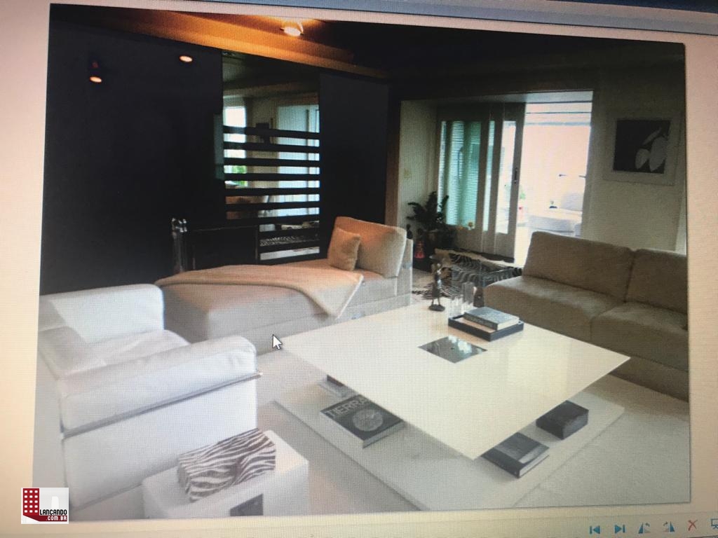 Apartamento à venda com 3 quartos, 250m² - Foto 1