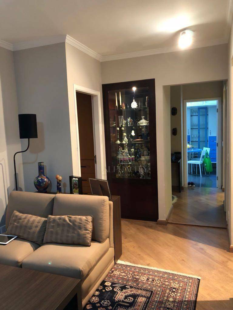 Apartamento à venda com 3 quartos, 156m² - Foto 6