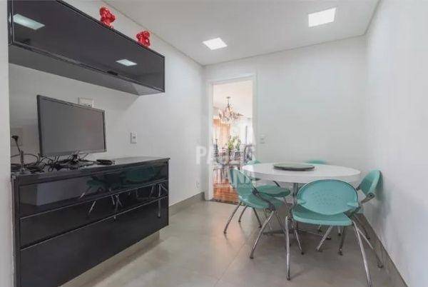 Apartamento à venda com 3 quartos, 178m² - Foto 8