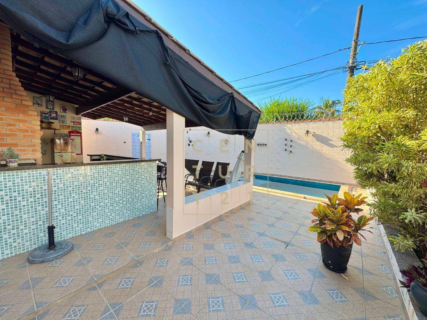 Casa à venda com 3 quartos, 290m² - Foto 4