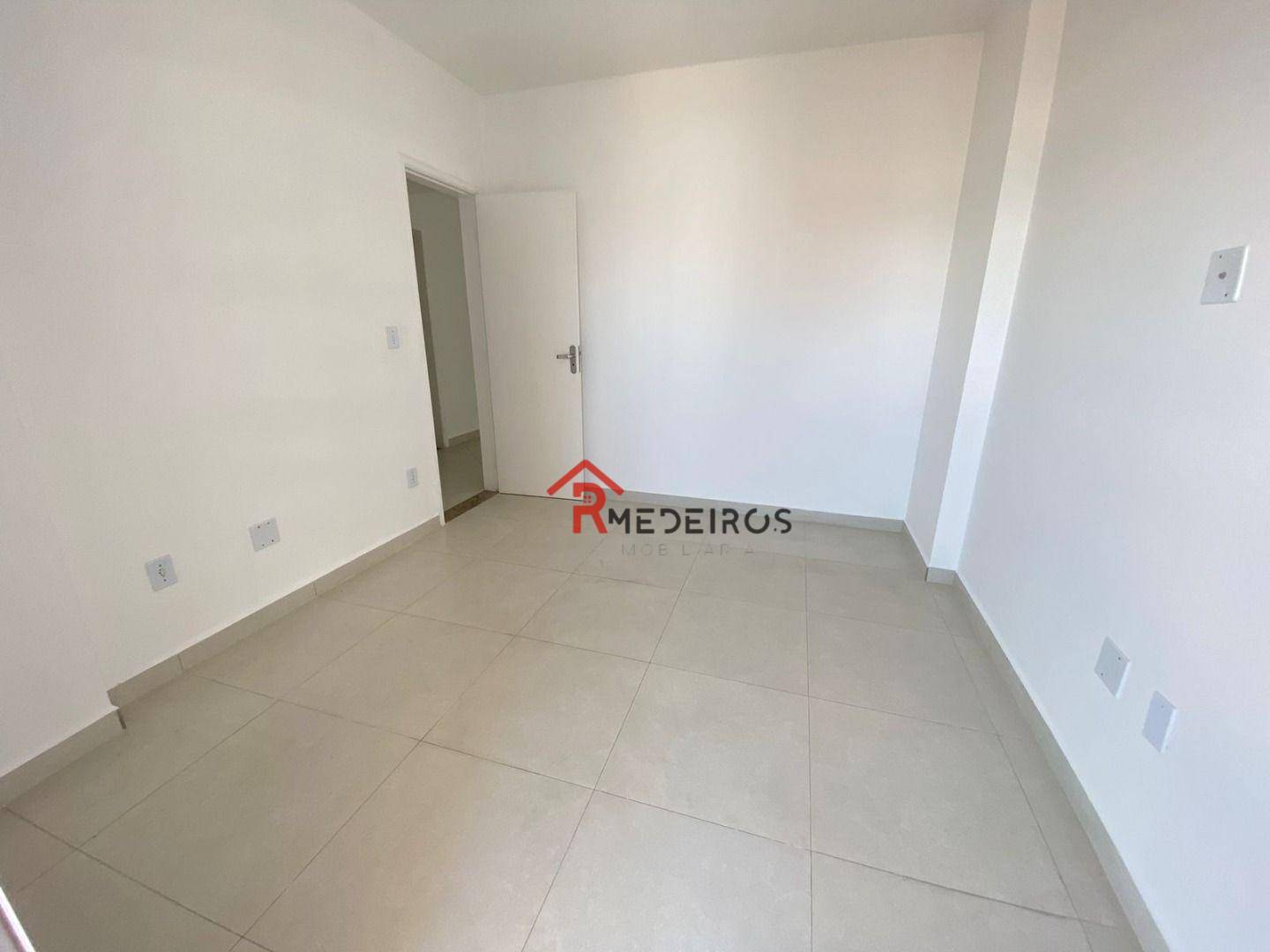 Apartamento à venda e aluguel com 3 quartos, 131m² - Foto 17