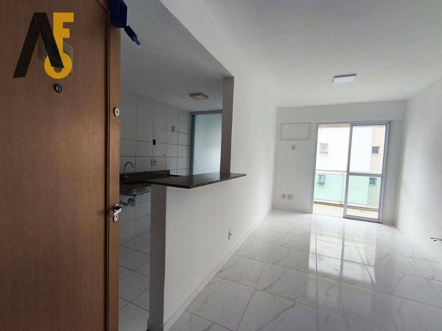 Apartamento à venda com 3 quartos, 77m² - Foto 2