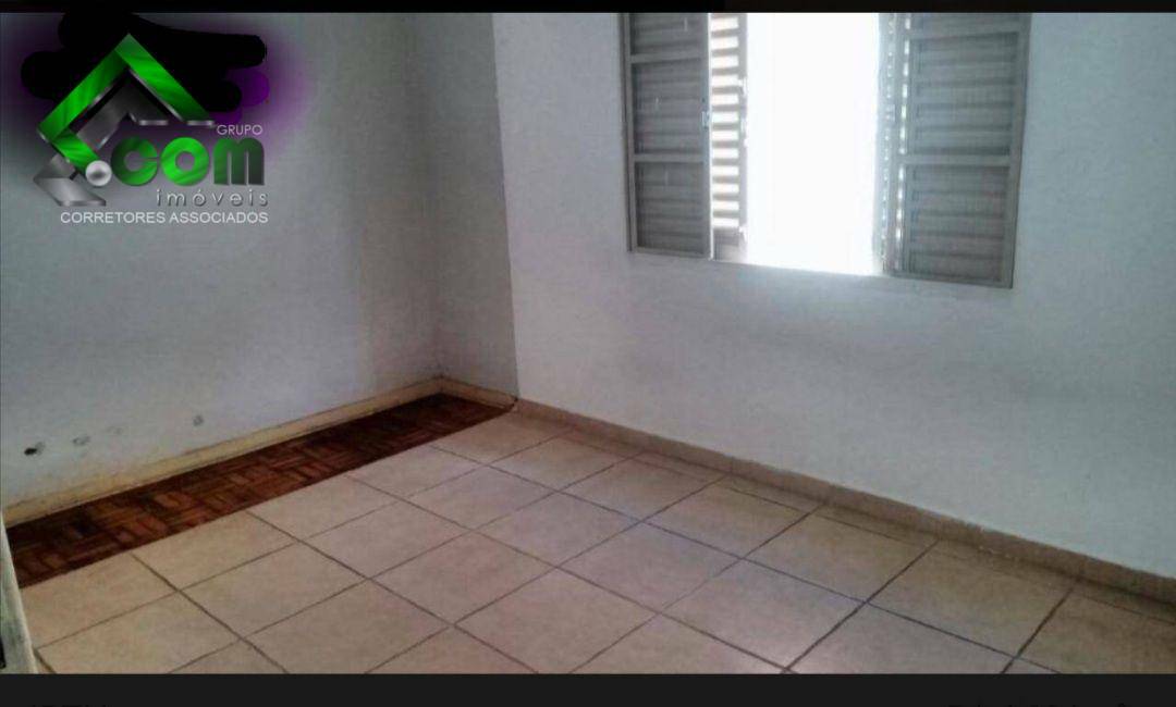 Casa à venda com 2 quartos, 134m² - Foto 3