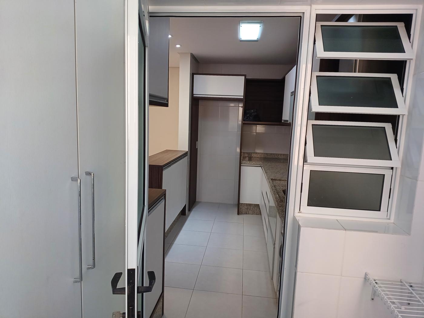 Apartamento à venda com 2 quartos, 73m² - Foto 21