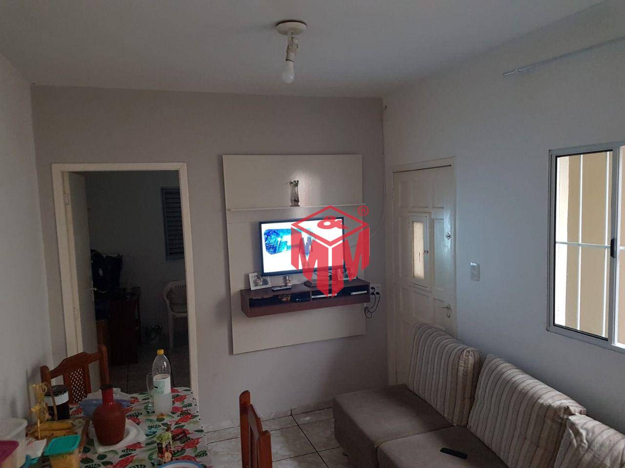 Casa à venda com 2 quartos, 90m² - Foto 4