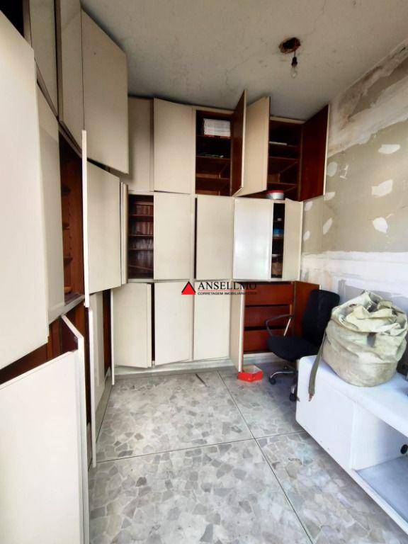 Casa para alugar com 3 quartos, 350m² - Foto 37