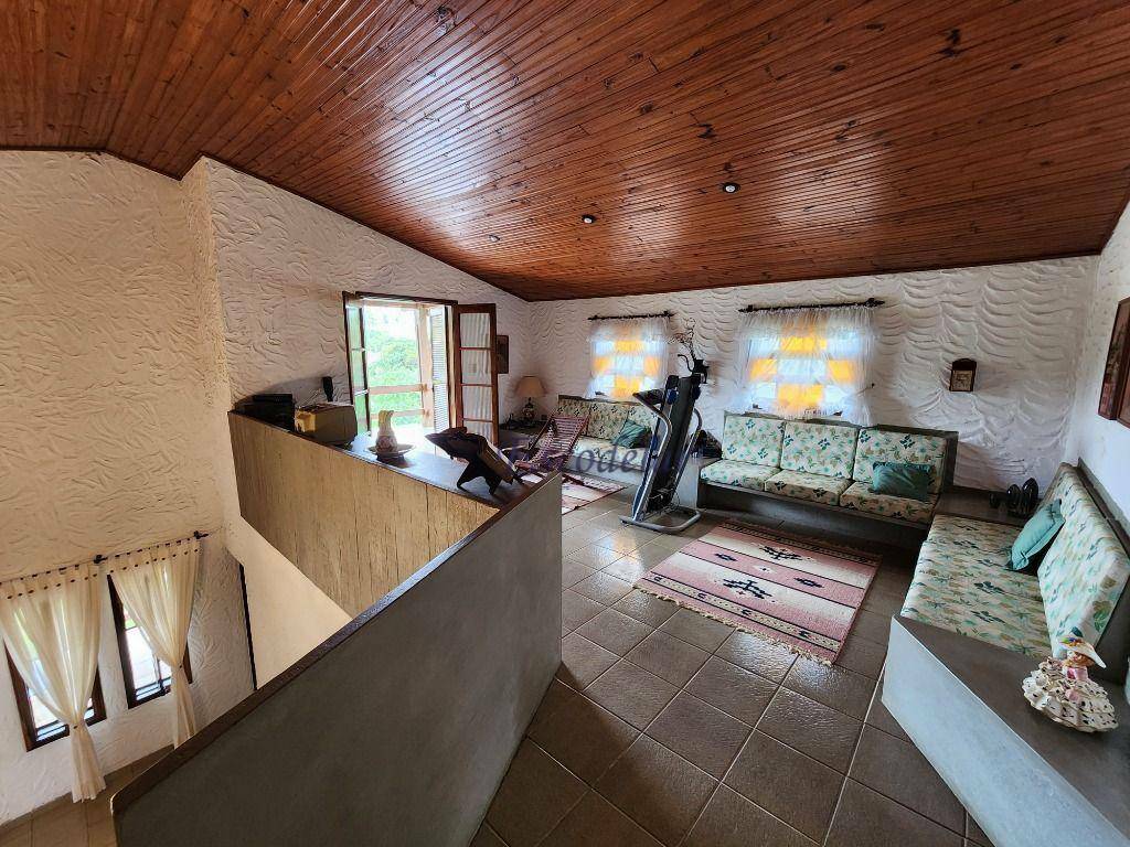 Casa de Condomínio à venda com 4 quartos, 275m² - Foto 22