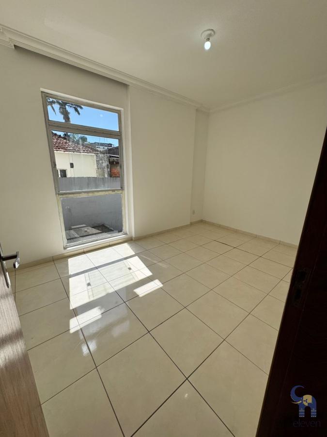 Apartamento para alugar com 4 quartos, 117m² - Foto 6