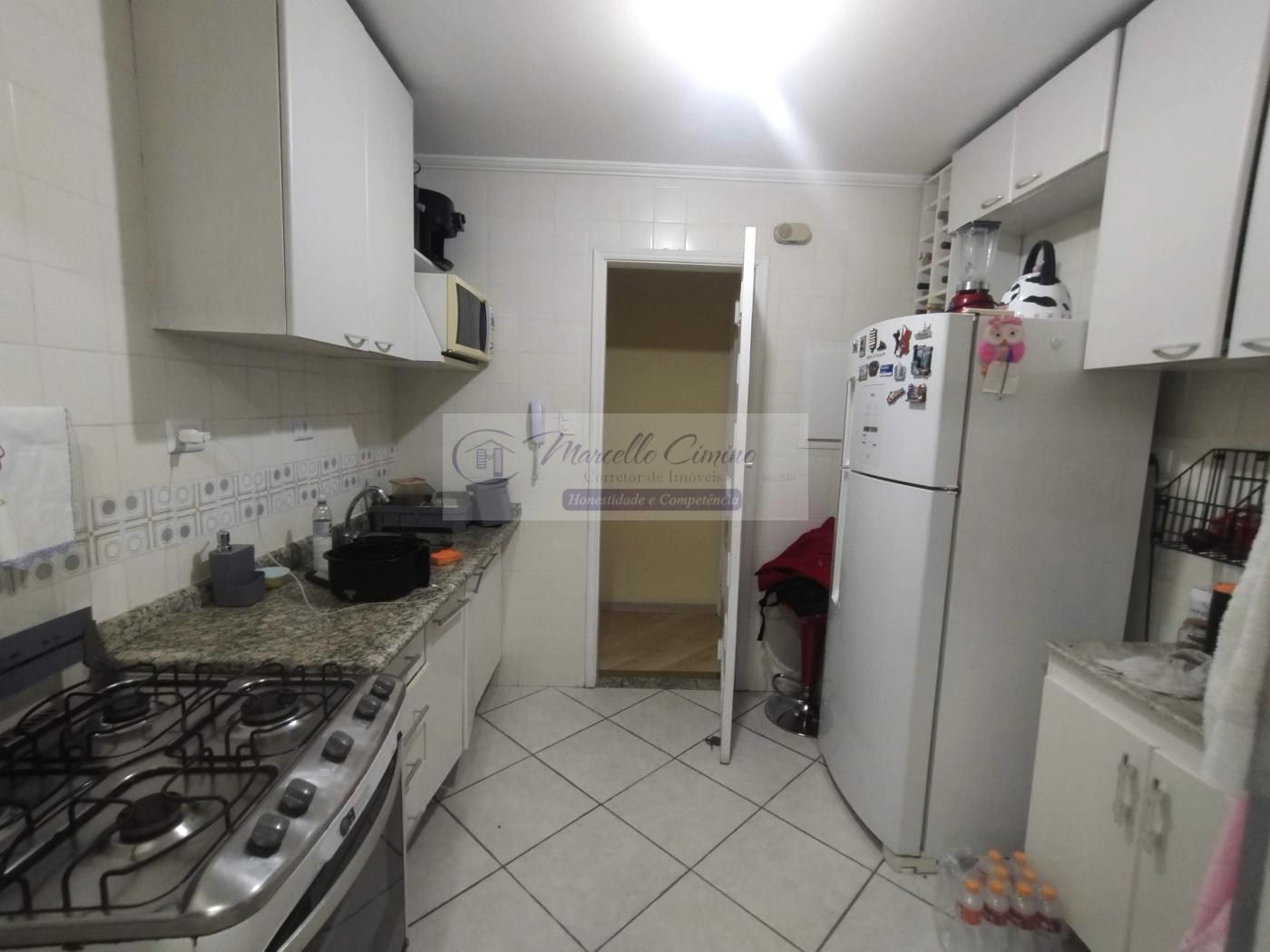 Apartamento à venda com 2 quartos, 58m² - Foto 13