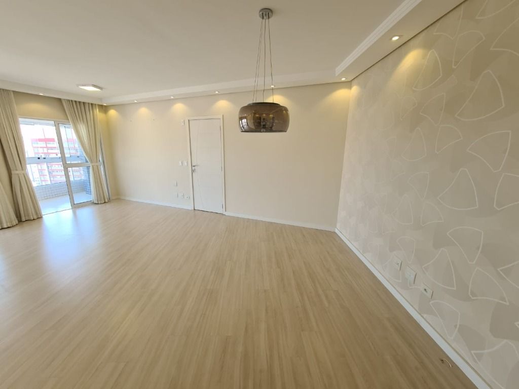 Apartamento à venda e aluguel com 3 quartos, 150m² - Foto 3