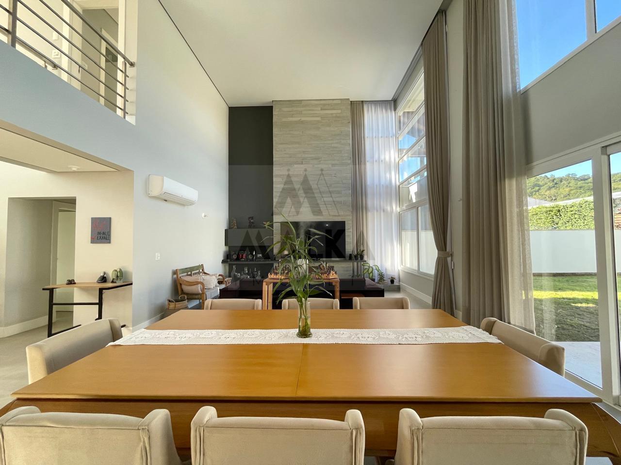 Casa de Condomínio à venda com 4 quartos, 378m² - Foto 8
