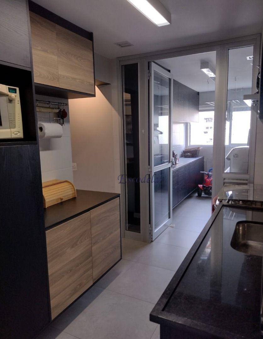 Apartamento à venda e aluguel com 3 quartos, 121m² - Foto 17