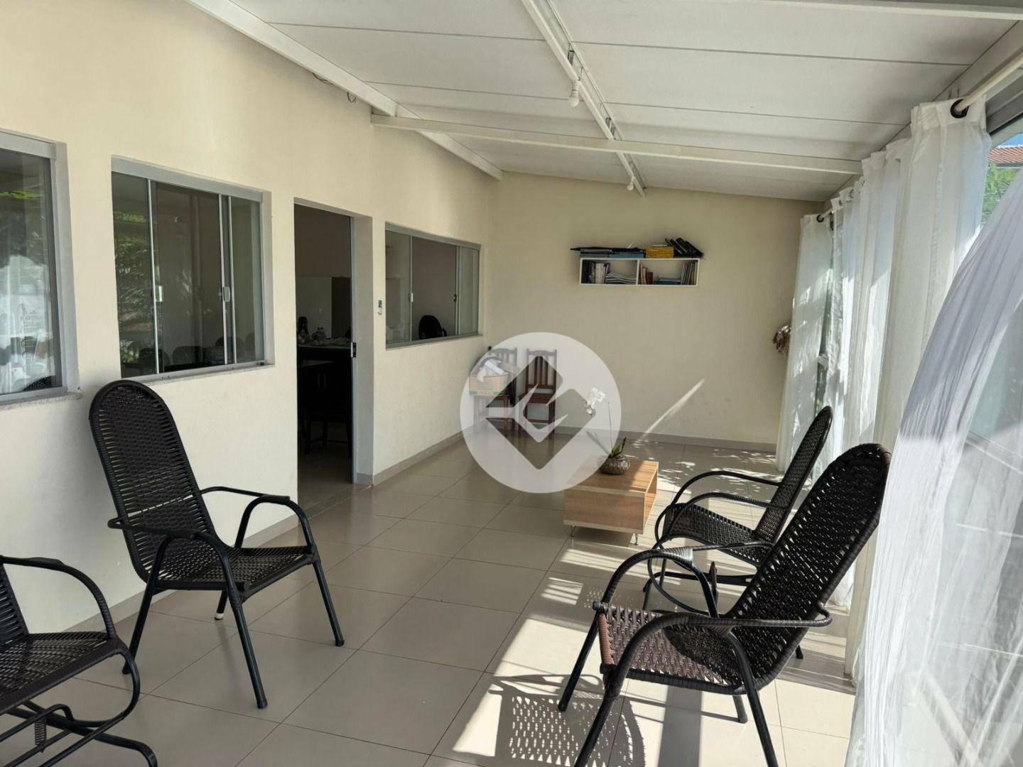 Casa à venda com 3 quartos, 191m² - Foto 11