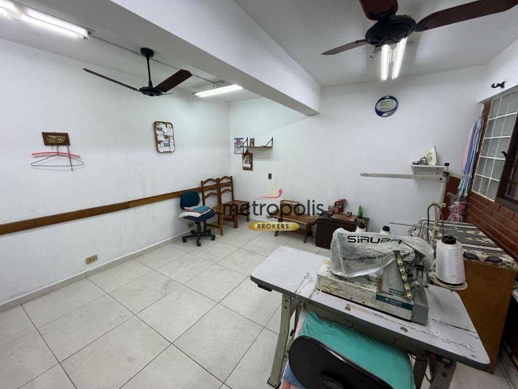 Sobrado à venda com 3 quartos, 264m² - Foto 4