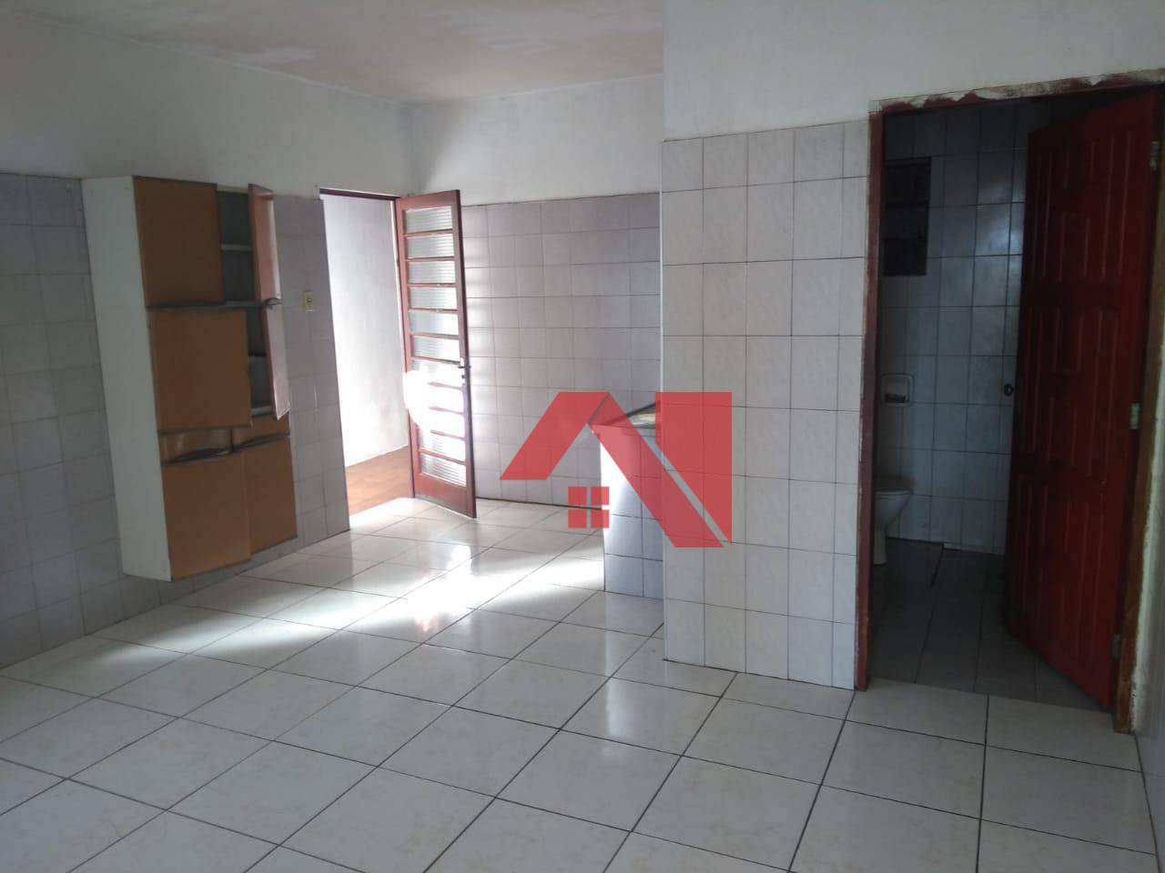 Casa à venda com 4 quartos, 150m² - Foto 11