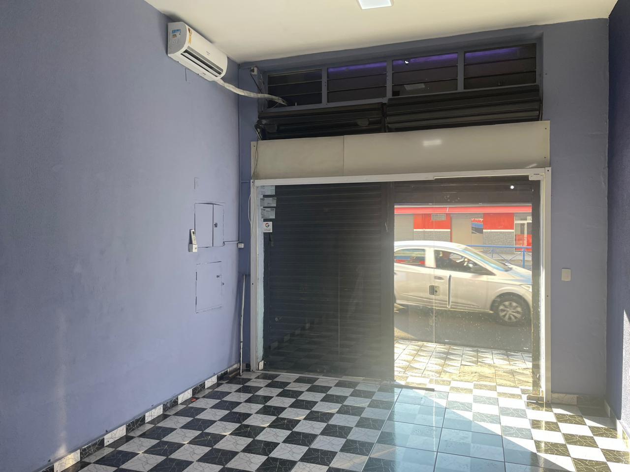 Prédio Inteiro para alugar, 66m² - Foto 2