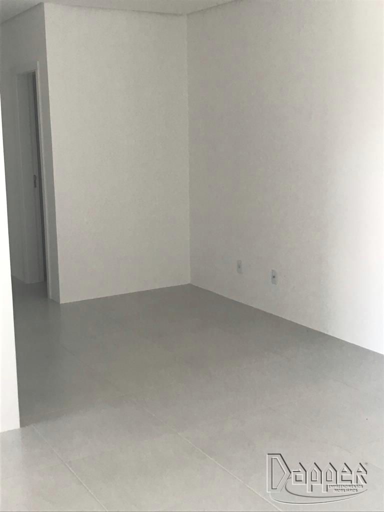 Apartamento à venda com 3 quartos, 105m² - Foto 6