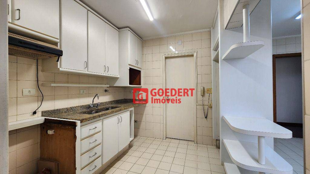 Apartamento para alugar com 4 quartos, 168m² - Foto 12