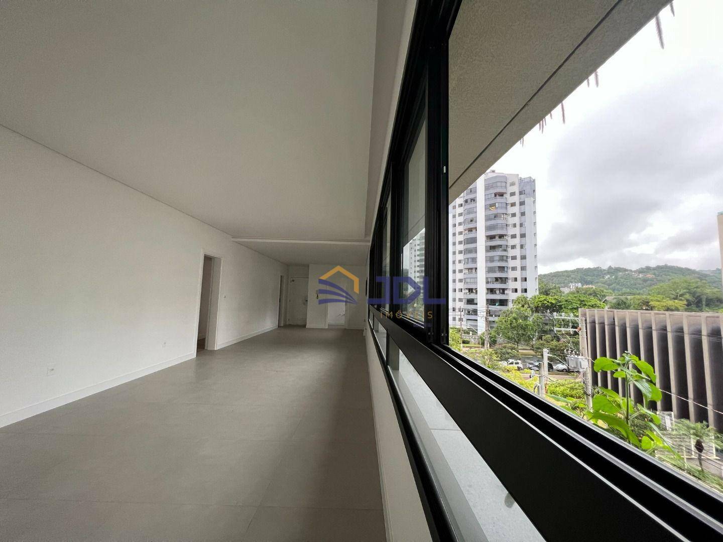 Apartamento à venda com 3 quartos, 163m² - Foto 10