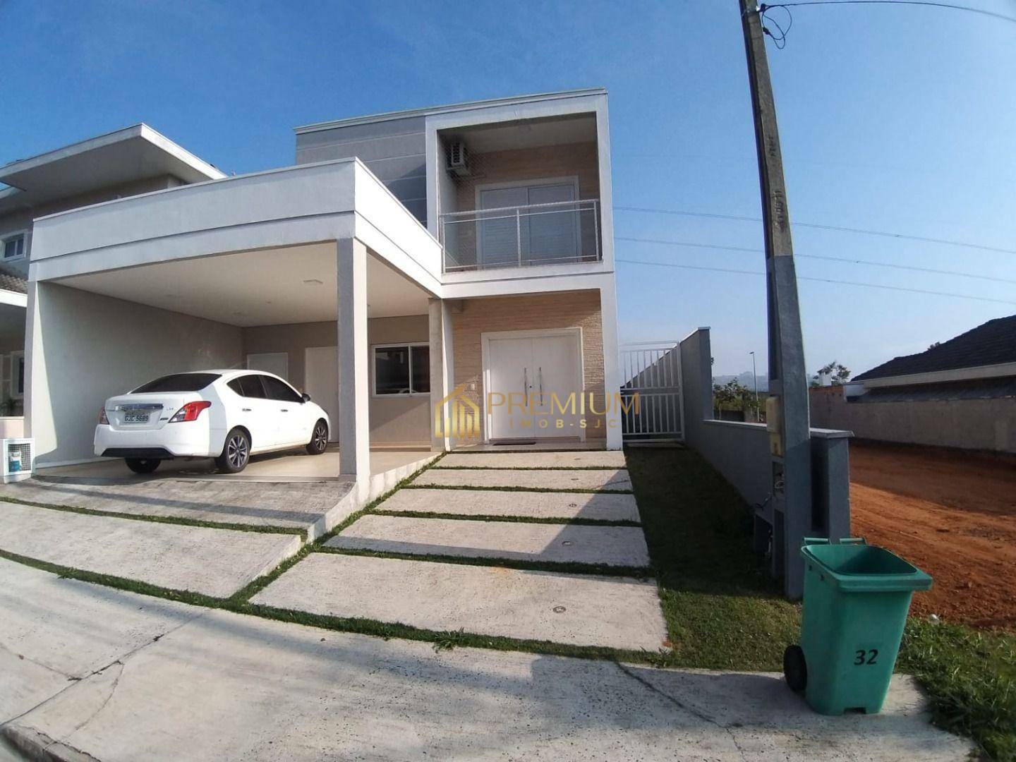 Sobrado à venda com 4 quartos, 231m² - Foto 1