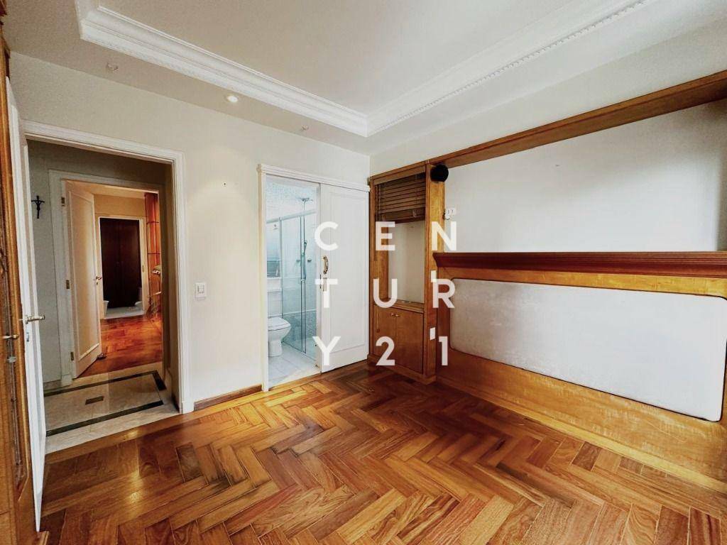 Apartamento à venda e aluguel com 3 quartos, 138m² - Foto 5