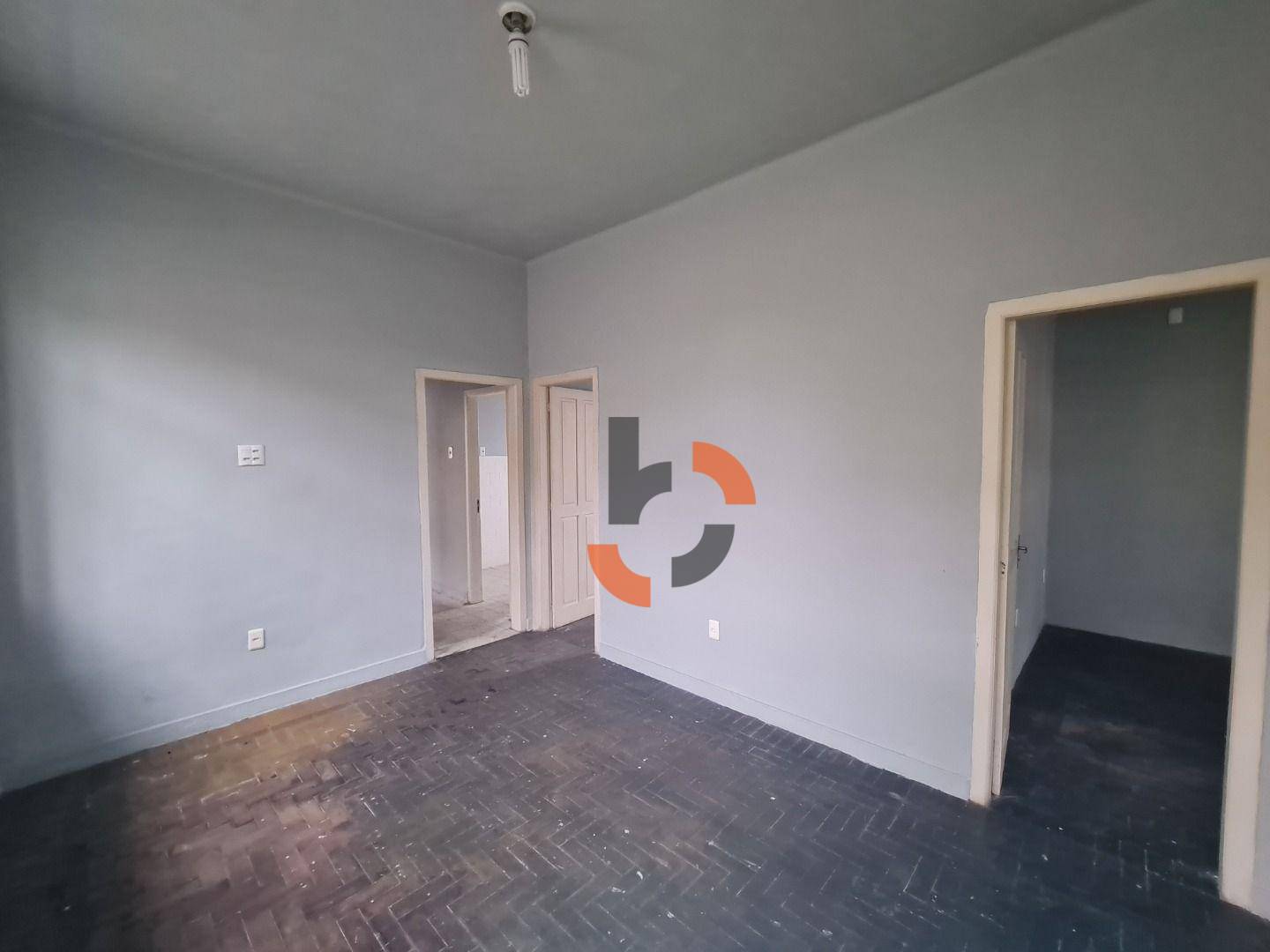 Casa à venda e aluguel com 2 quartos, 98m² - Foto 13