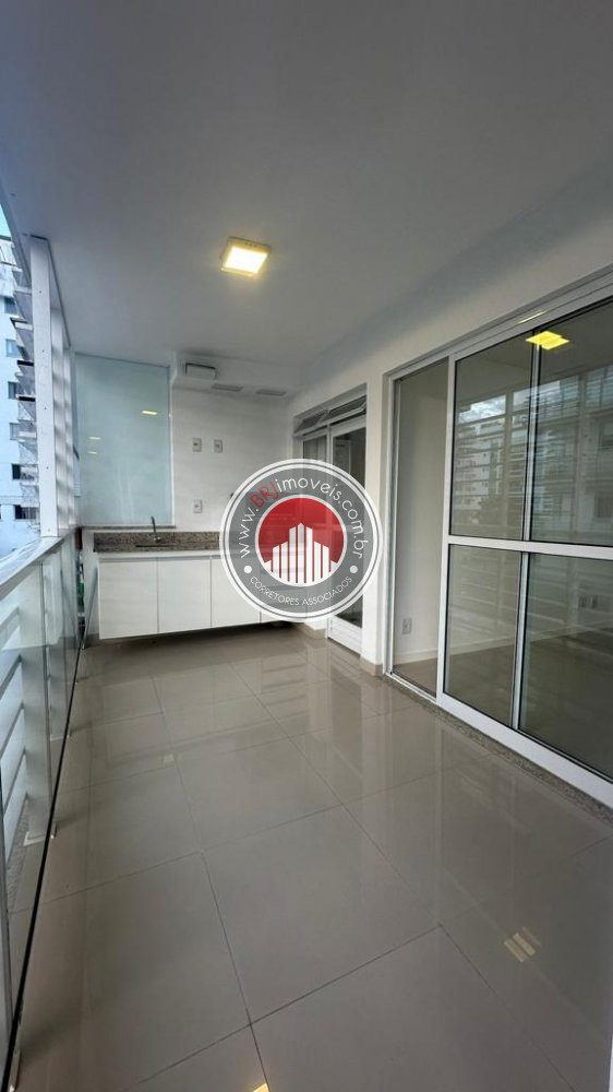 Apartamento à venda com 2 quartos, 72m² - Foto 25