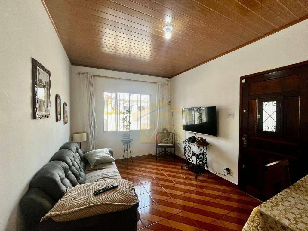 Casa para alugar com 2 quartos, 70m² - Foto 3