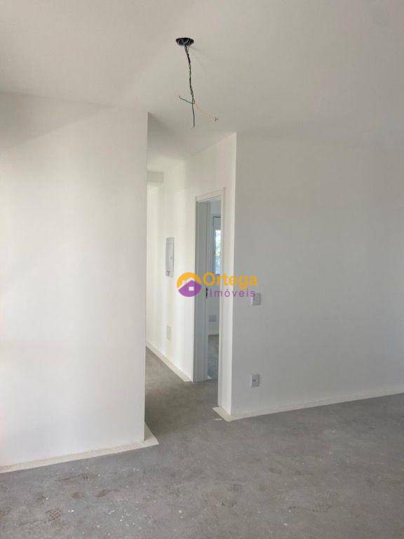 Apartamento à venda com 3 quartos, 70m² - Foto 7