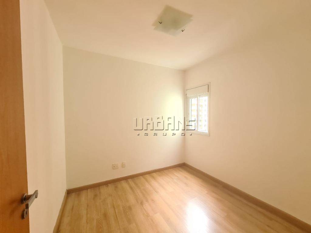 Apartamento para alugar com 3 quartos, 110m² - Foto 27