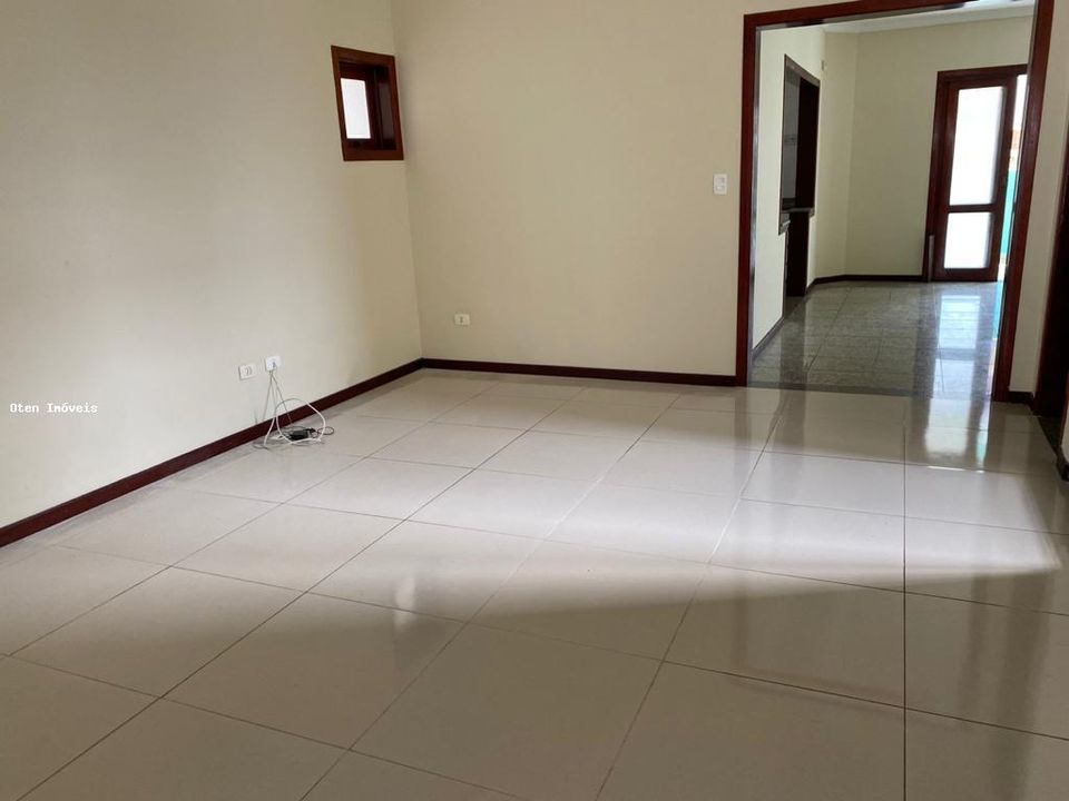 Casa de Condomínio à venda com 4 quartos, 600m² - Foto 10