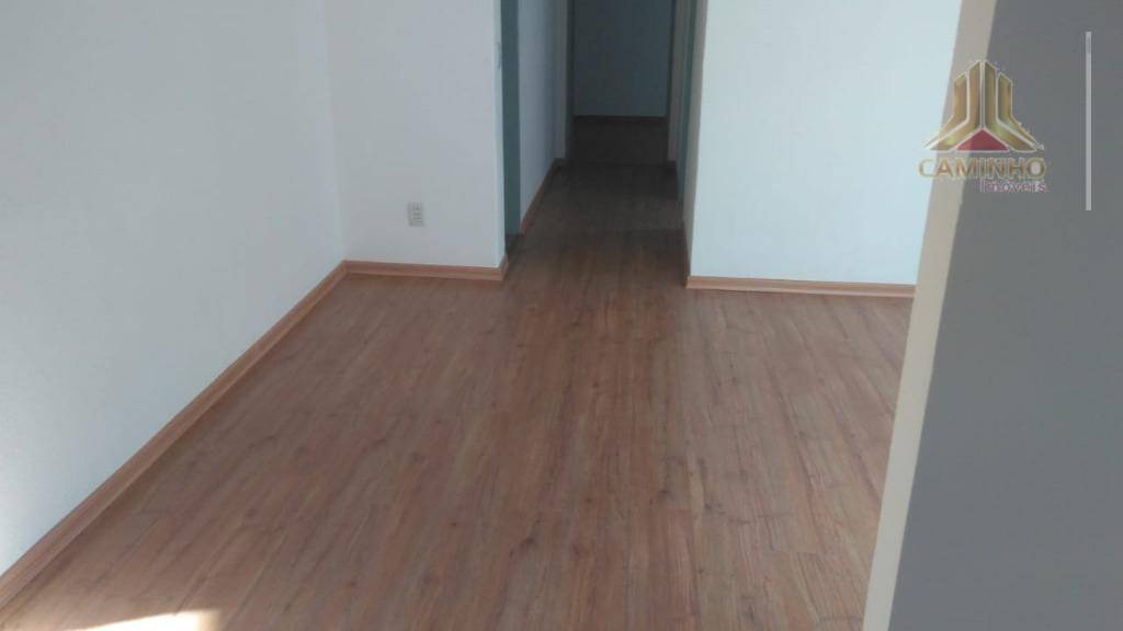 Apartamento à venda com 2 quartos, 61m² - Foto 3